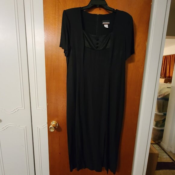 John Roberts Long Black Short Sleeve Dress Size 14 - Picture 1 of 3